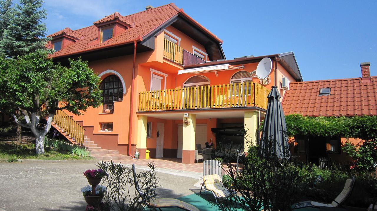 Villa Alexandr Alsopahok Exterior photo